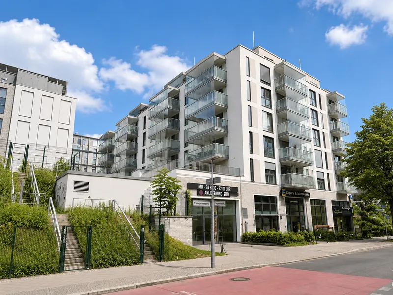 Wohnen mit Charakter: Stilvoll ausgestattetes Dreizimmer-Apartment in Friedenau — photo 1
